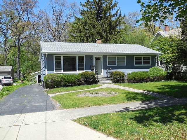 1st image of 350 W Eugenia St