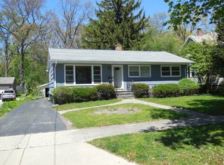 350 W Eugenia St, Lombard, IL