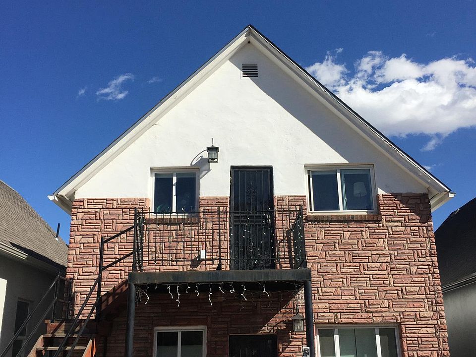 2nd floor private entrance to your unit - exterior simple, i