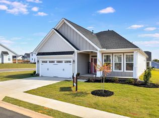 101 Currituck Dr, Greer, SC 29651