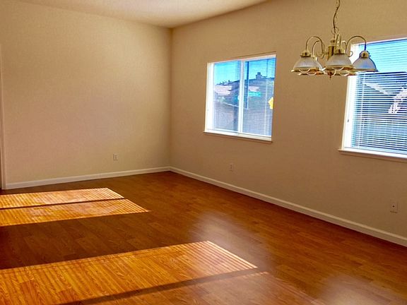 5th image of 7742 Sweetbrier Way