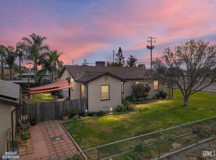 1102 Castro Ln, Bakersfield, CA 93304