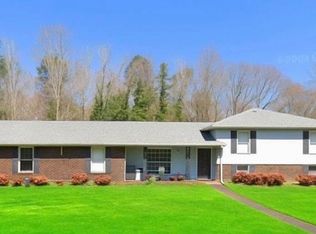 1905 Valley Creek Rd, Anniston, AL 36207