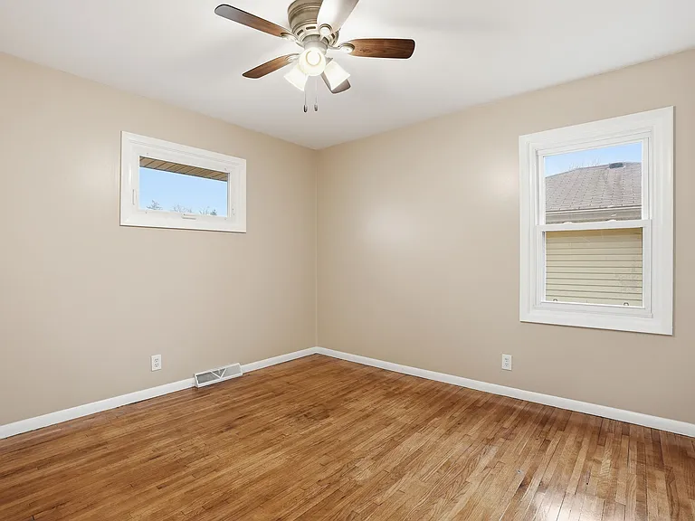 8954 York Rd — Photo 19