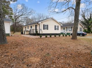 215 Wilmington Ave, Oxford, NC 27565