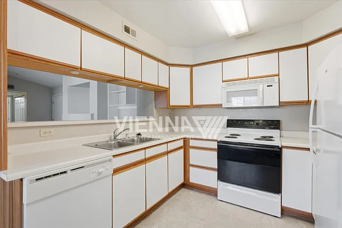 885 Halidon Way #522 — Photo 13