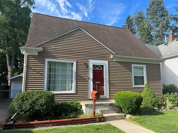 213 Robertson St, Mount Clemens, MI 48043