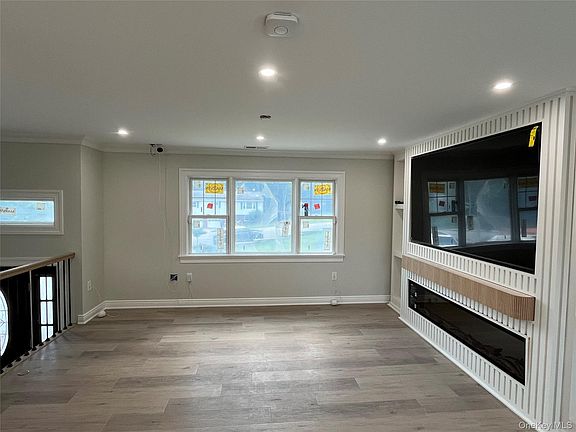 5th image of 4 Glen Ct