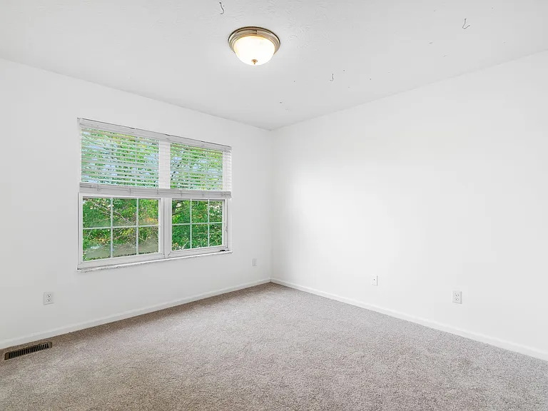 6279 Parkmeadow Ln — Photo 12