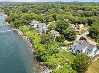 121 Seaside Dr, Jamestown, RI 02835