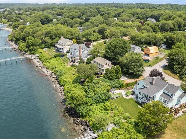121 Seaside Dr, Jamestown, RI 02835