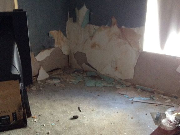 2nd image of 7111 Flora Ave