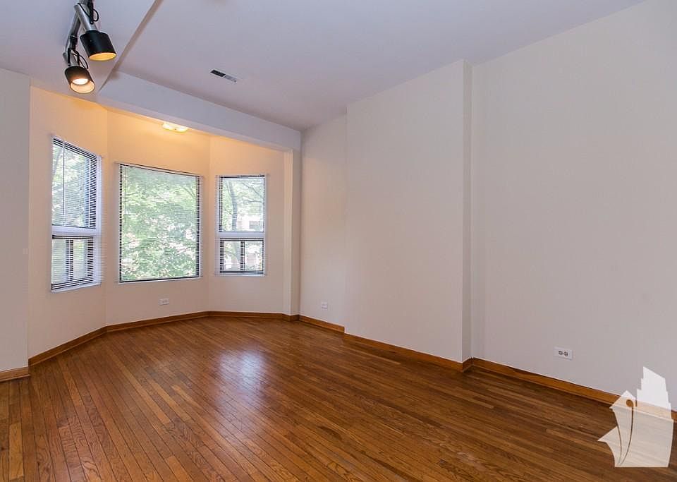 1st image of 873 W Lill Ave #D4