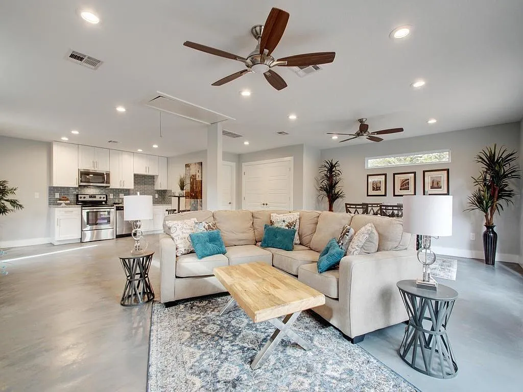 1 bed, 750 sqft, $1,575 — Photo 3
