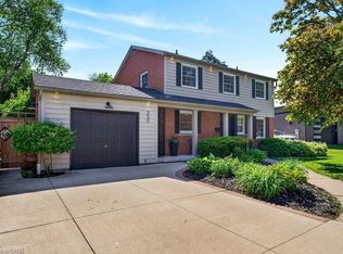 350 E Side Cres, Burlington, ON L7R 3G9