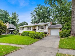 14529 Woodcrest Dr, Rockville, MD 20853