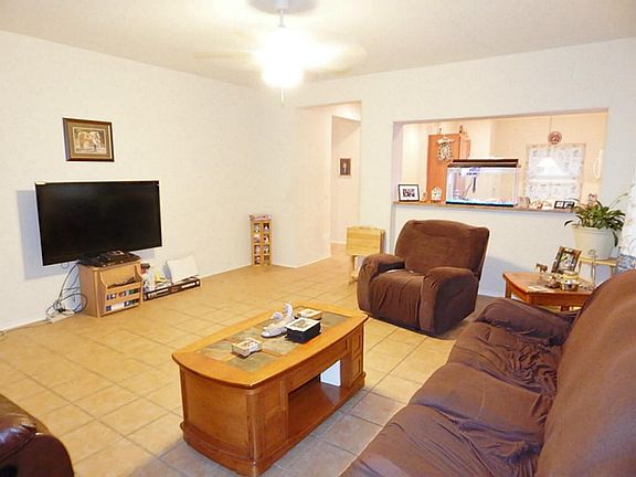 3rd image of 16426 Eddlemont Dr