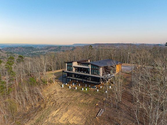 2nd image of 2623 Alum Cave Rd