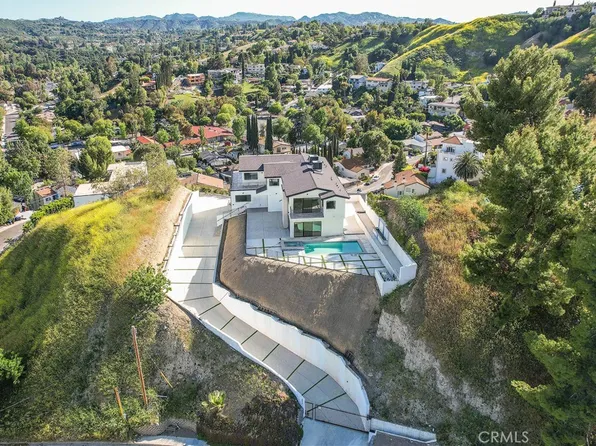 5099 Llano Dr, Woodland Hills, CA 91364