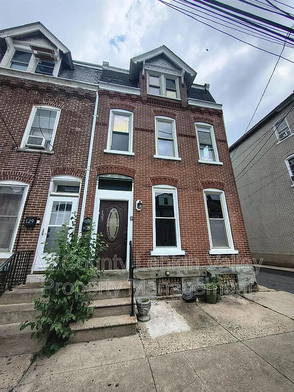 2 bed, 2.0 bath, $1,650 — Photo 1