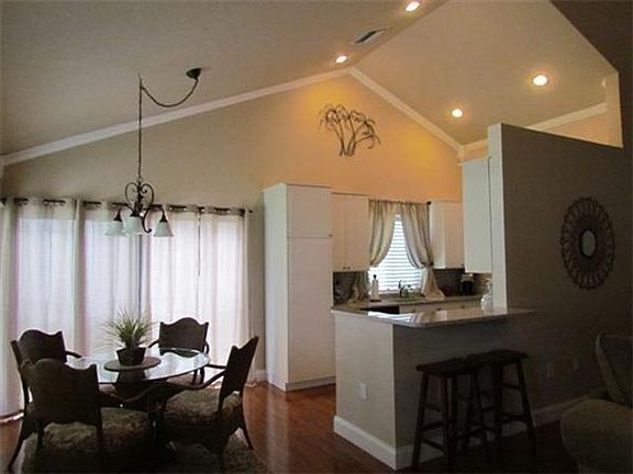 20130820154543621366000000-o