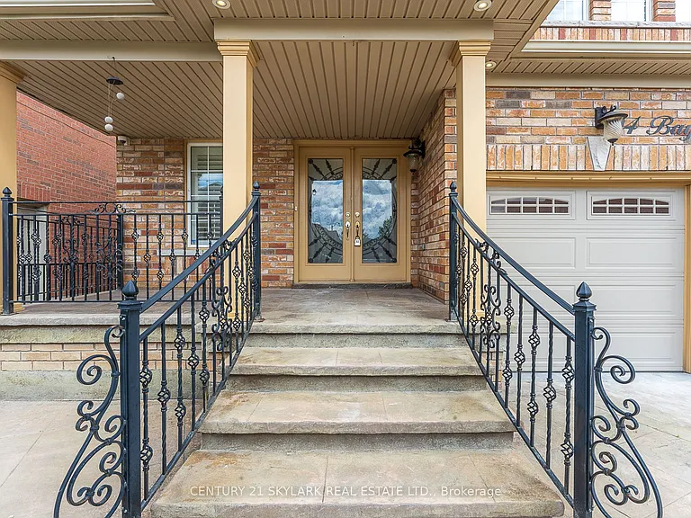 94 Bayhampton Dr #UPSTAIRS — Photo 4