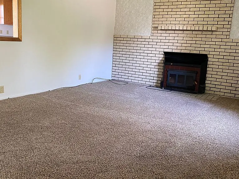 711 Murphy Dr — Photo 5