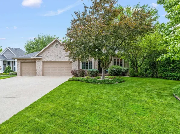 517 Scenic Dr, Midland, MI 48642