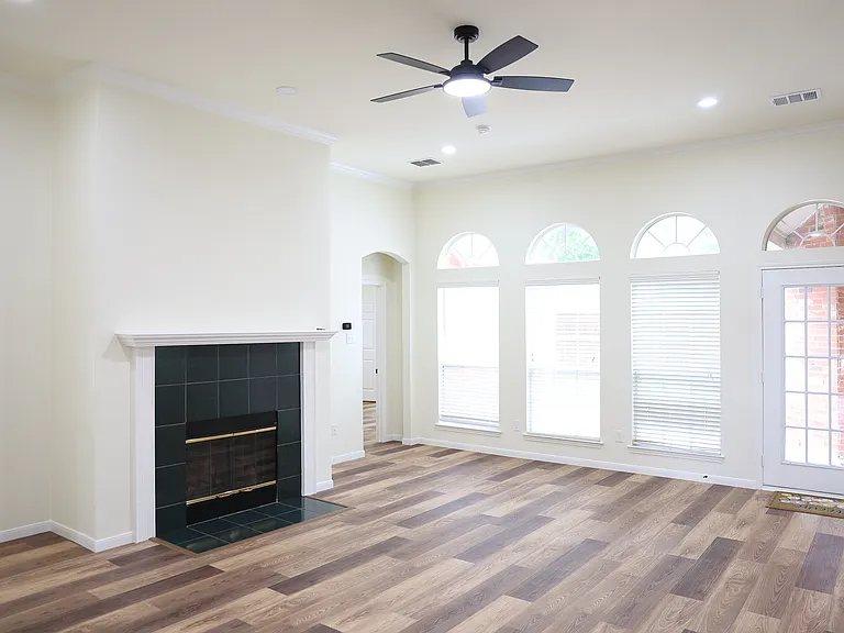 8509 Chalton Dr — Photo 24