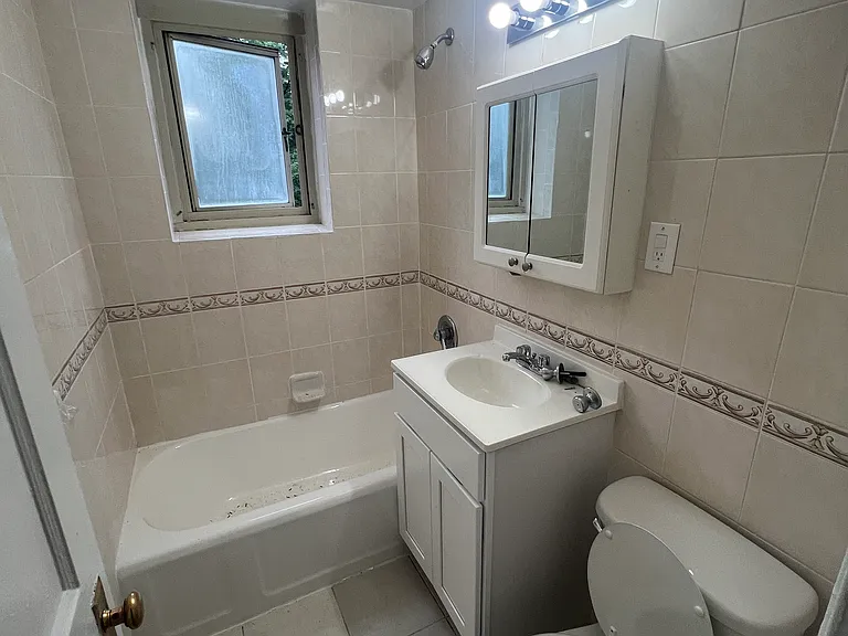192-45B 71st Cir #3A — Photo 8