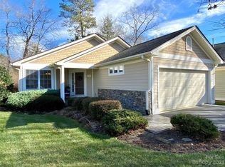 18 E Fairway View Ct, Etowah, NC 28729