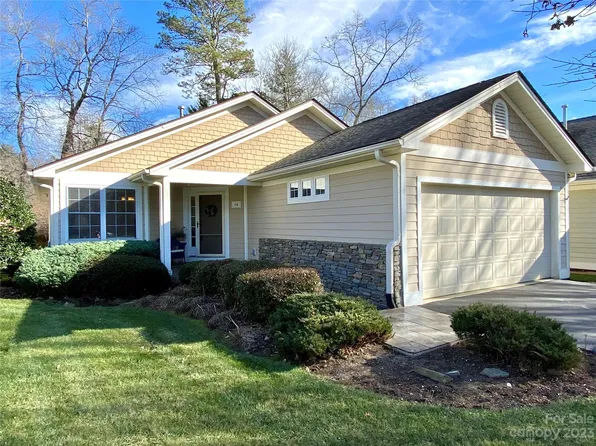 18 E Fairway View Ct, Etowah, NC 28729
