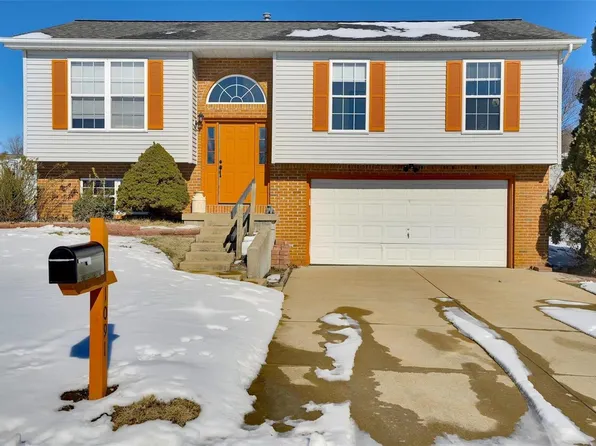 1091 Quail Dr, Festus, MO 63028