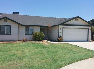 1921 S Kerckhoff Way, Hanford, CA 93230