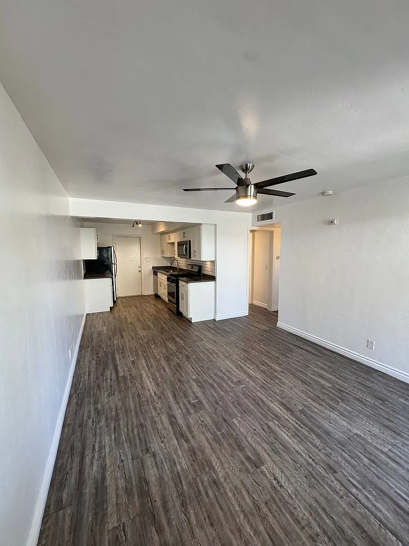 3526 E Montecito Ave — Photo 1