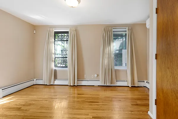 Rented by Compass | media 12