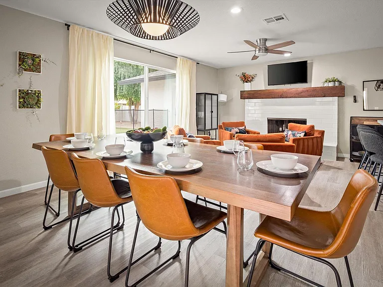 Open Plan Dining