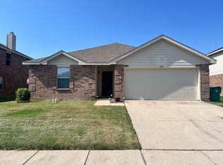 12016 Shine Ave, Rhome, TX 76078