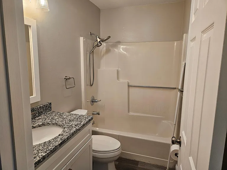 439 S Clay Ave #5 — Photo 12