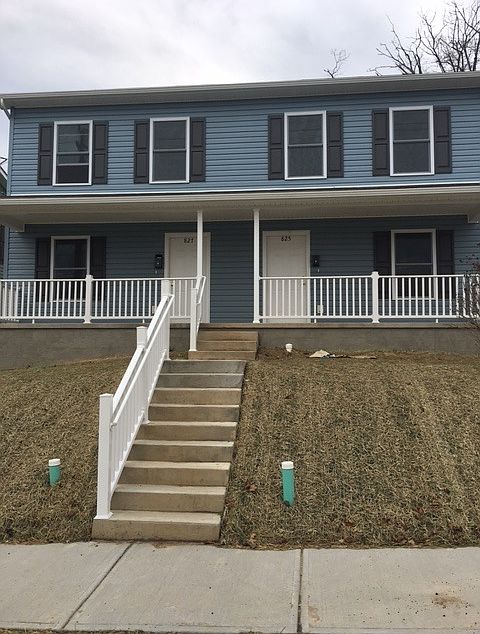 1st image of 825-827 Virginia Ave
