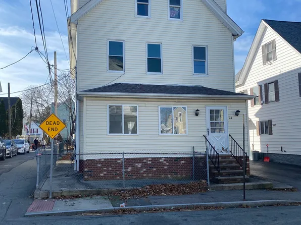 24 Church St APT 2, Taunton, MA 02780