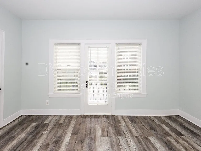 3296 E 149th St #4 — Photo 4