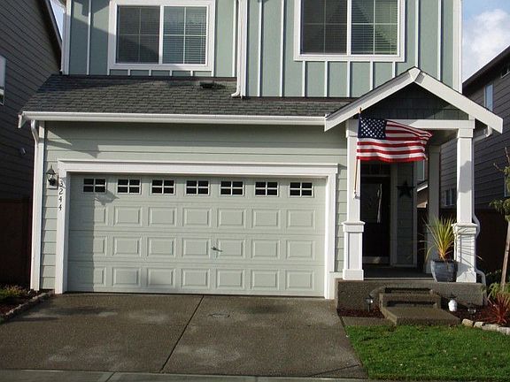 3rd image of 3244 Celebration Ave E