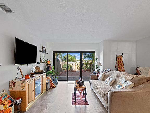 2nd image of 5041 Society Place E #D