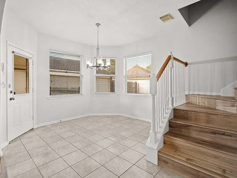 308 Meadow Trail Ct — Photo 25