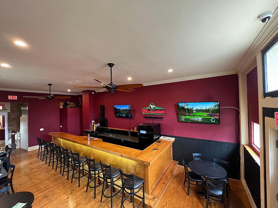 Living Room / Kitchen.