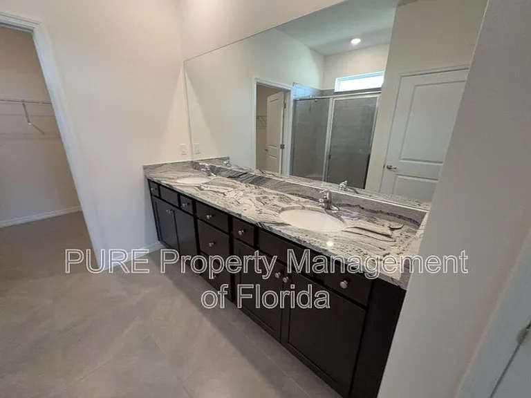 4122 NW 48th Terrace Rd — Photo 39