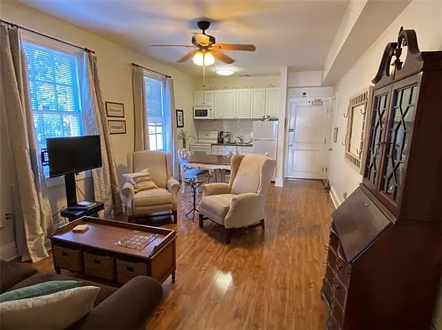 7530 Saint Charles Ave #H — Photo 10