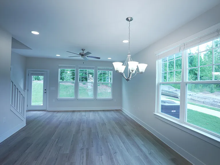 919 Hillman Ln — Photo 13
