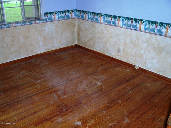 4th image of 7106 Hyde Grove Ave